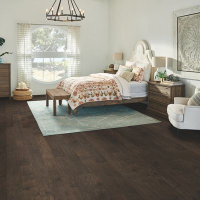area rug in a Lakeland bedroom
